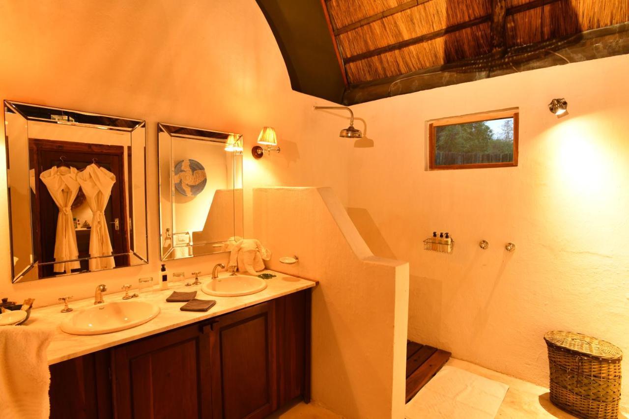 Royal Zambezi Lodge Mafuta Exterior photo