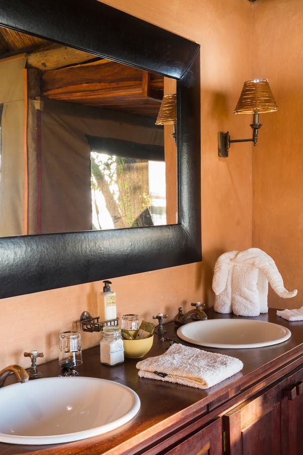 Royal Zambezi Lodge Mafuta Exterior photo