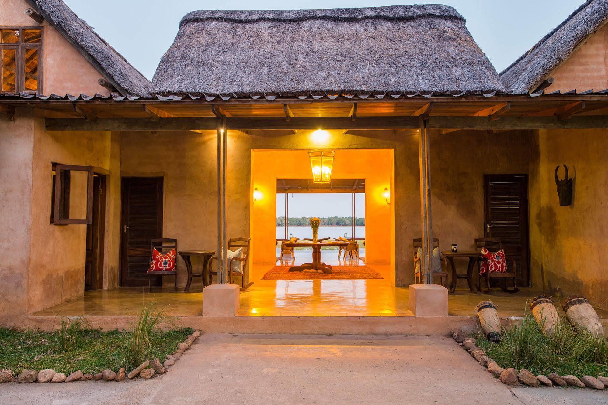 Royal Zambezi Lodge Mafuta Exterior photo